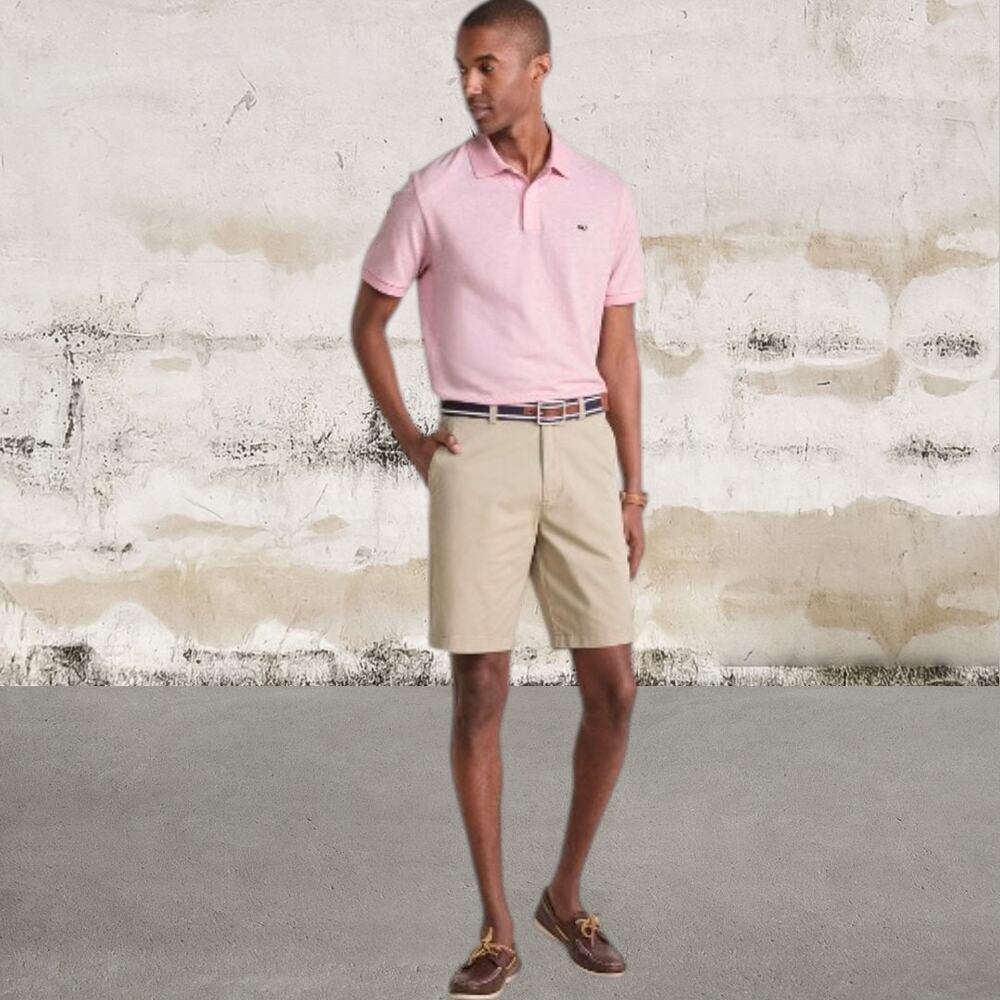 Vineyard Vines 9 Inch Stretch Breaker Shorts in Khaki Size 30 NWT